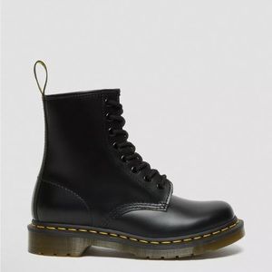 Dr Martens Smooth Leather Lace Boots